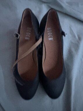 Bloch Curtain Call Character Shoe For ballet